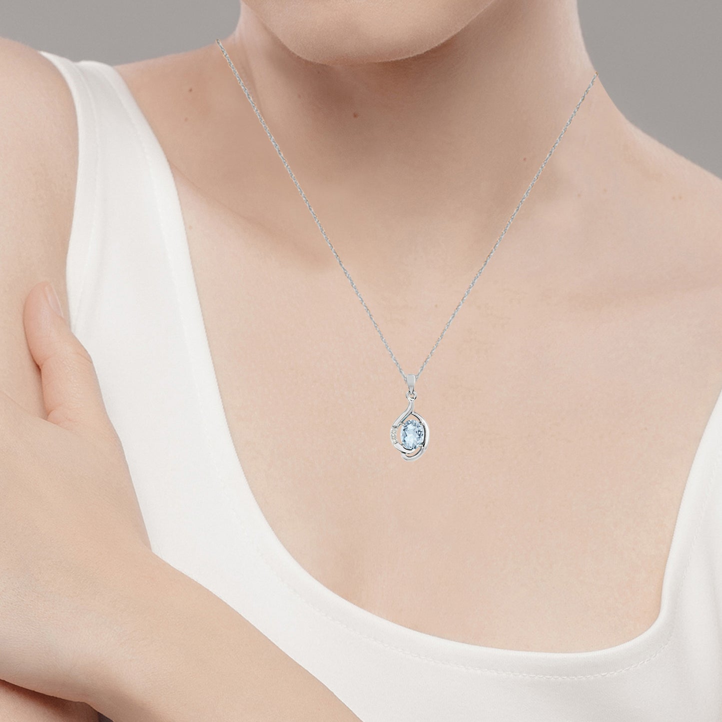 10k White Gold Genuine Oval Aquamarine and Diamond Pendant Necklace