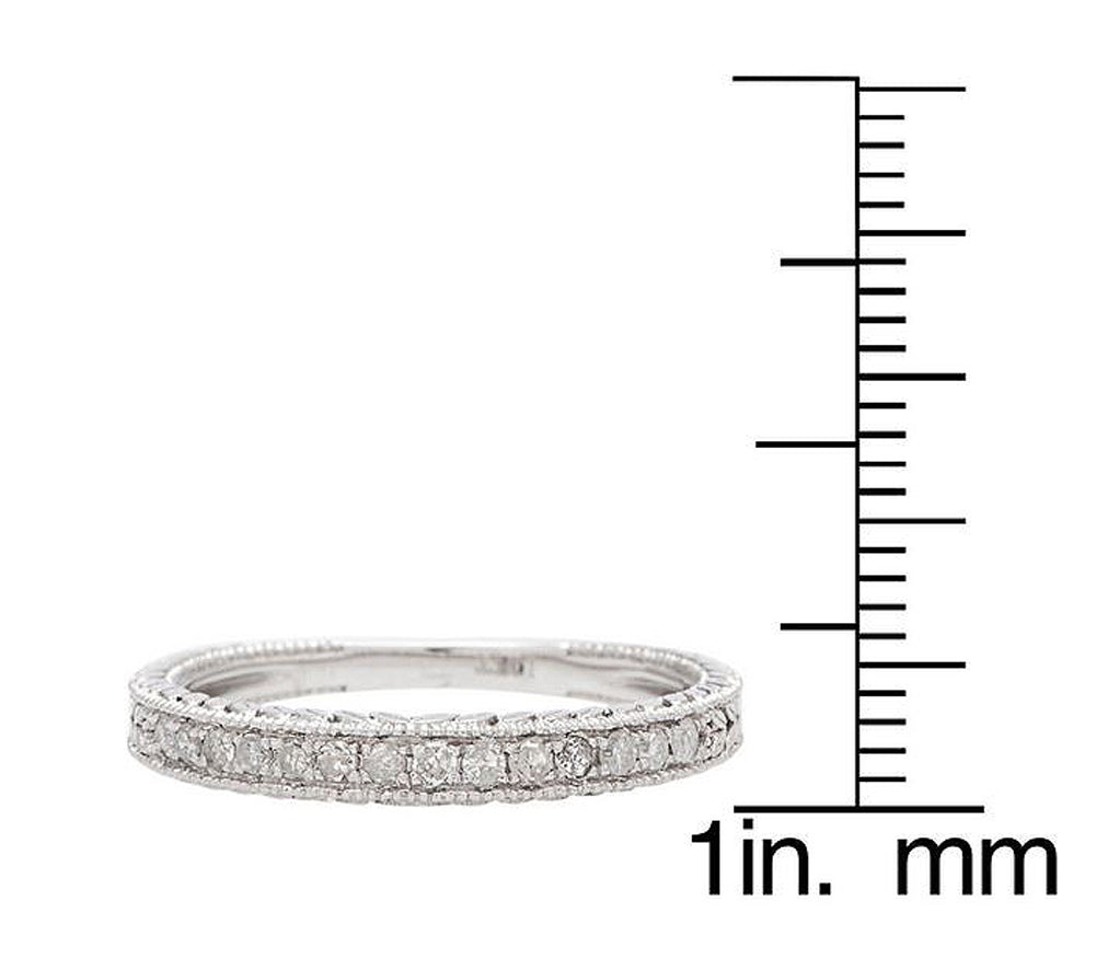 10k White Gold Vintage-Style Engraved Diamond Wedding Band (1/5 cttw, H-I, I1-I2)