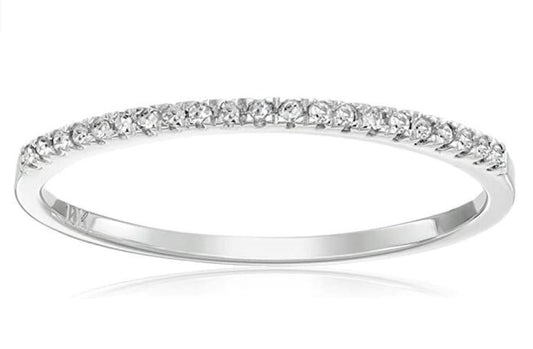 10k White Gold Thin Diamond Wedding Band (1/7 cttw, H-I Color, I1-I2 Clarity)